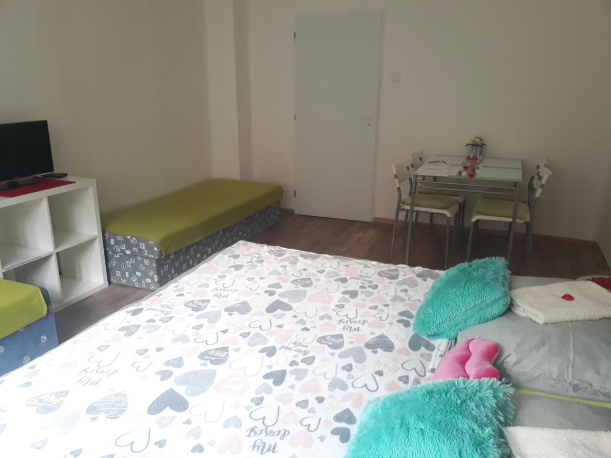Apartmany Karlštejn Exteriör bild