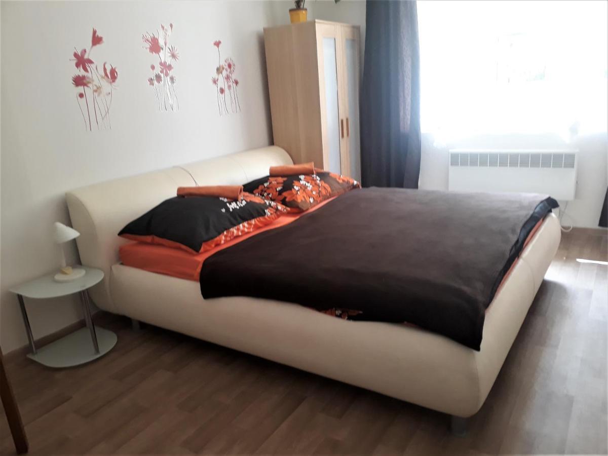 Apartmany Karlštejn Exteriör bild